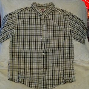 Boys faded glory short sleeve button up plaid shirt bundle, size 6/7